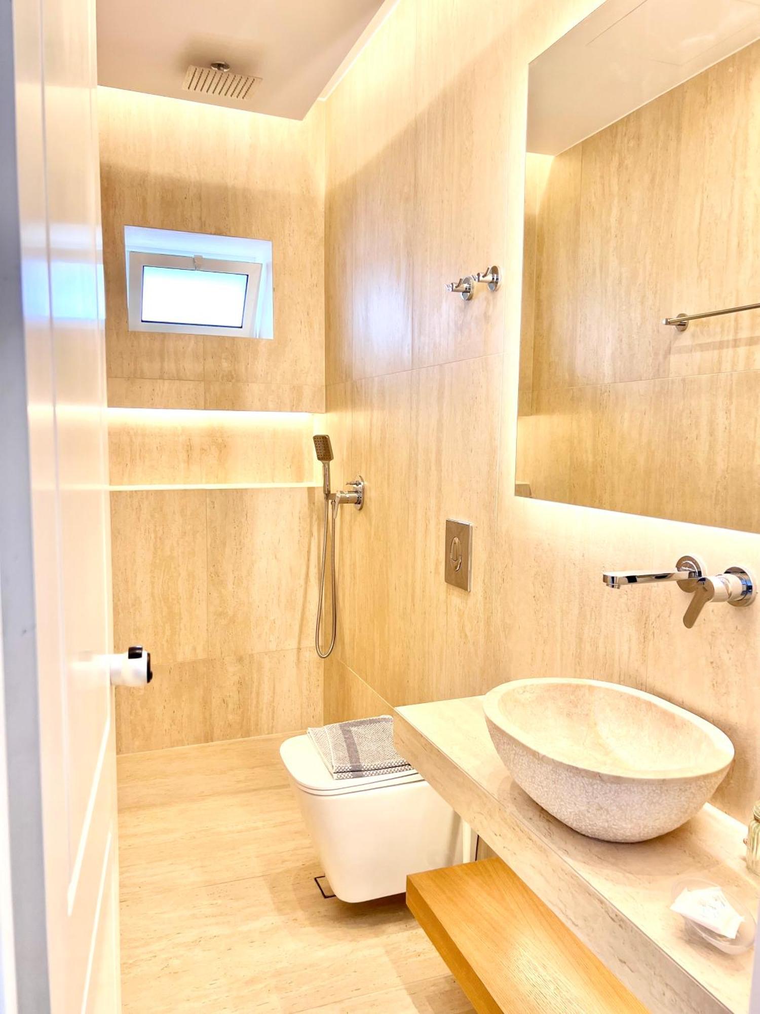 Xenios Zeus Rooms Koróni Buitenkant foto